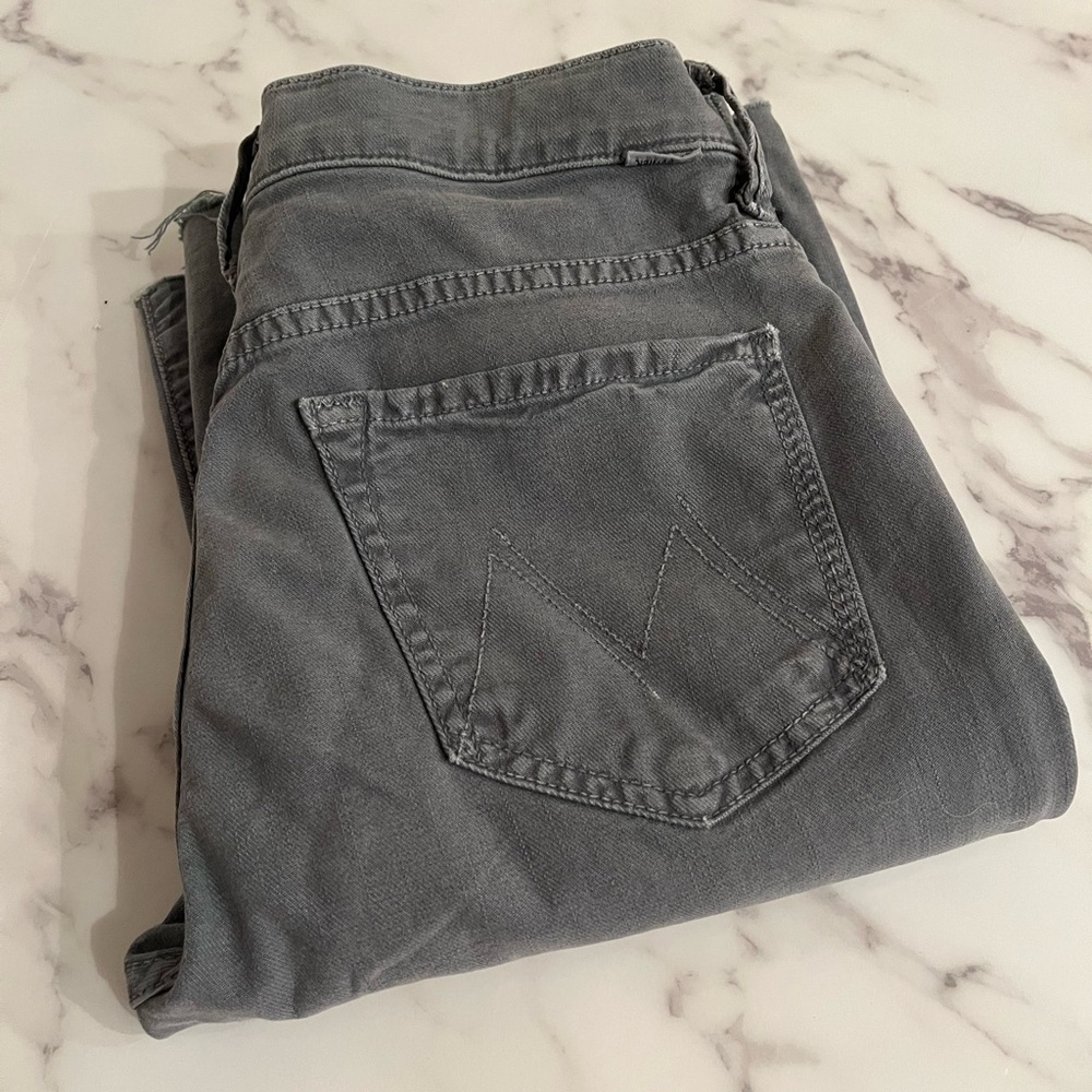 Mother size 27 Weekender Fray in Lead Gray